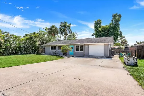 27111 Lavinka ST, Bonita Springs, FL 34135