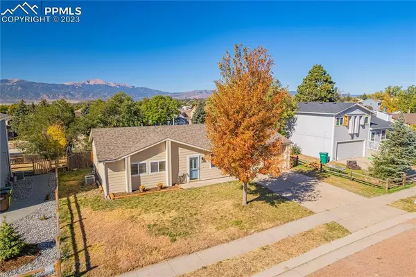 Colorado Springs, CO 80915,2048 Ambleside DR