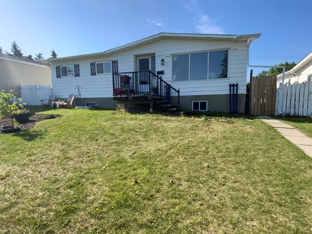 Three Hills, AB T0M 2A0,275 7 ST SE