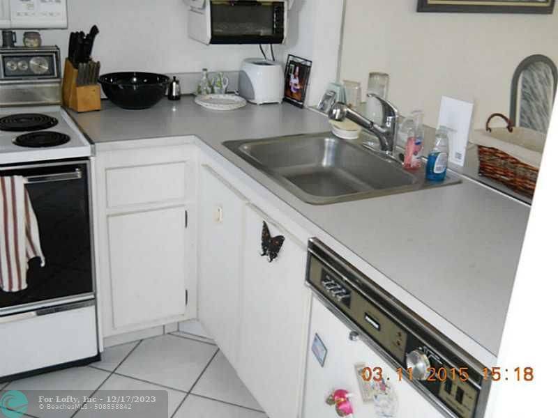Sunrise, FL 33322,10120 Sunrise Lakes Blvd  #307