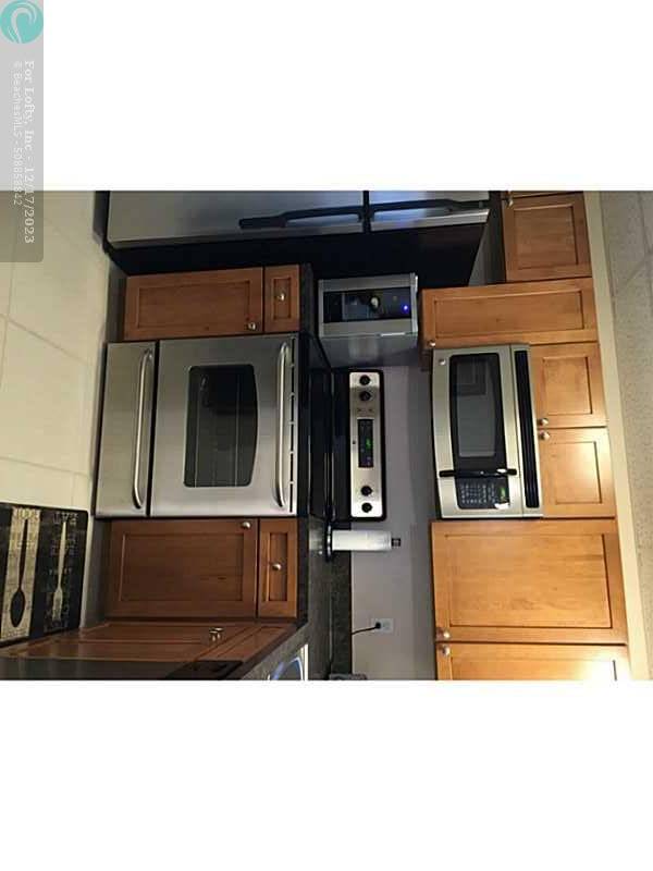 Sunrise, FL 33322,8920 Sunrise Lakes Blvd  #101