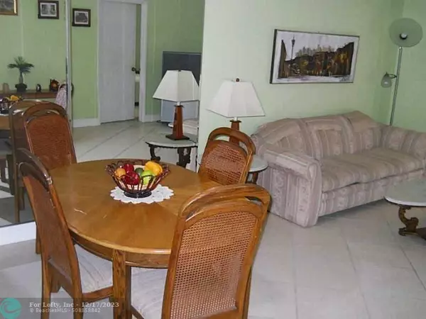 Sunrise, FL 33322,10466 Sunrise Lakes Blvd  #204