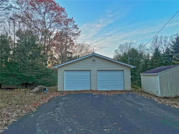 Pike County, PA 18464,106 Scotch Pine Lane