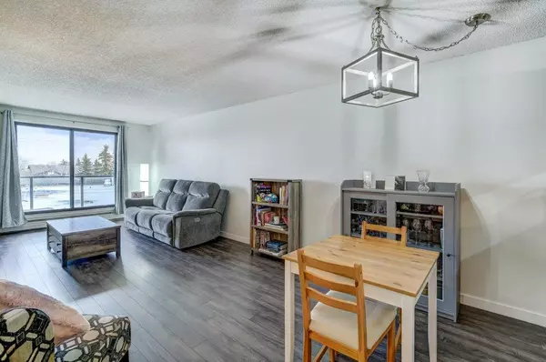 Calgary, AB T3E 1Y5,1900 25A ST SW #406