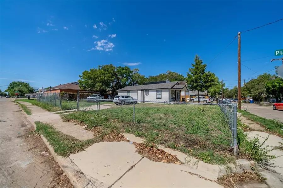 3203 Chihuahua Street, Dallas, TX 75212