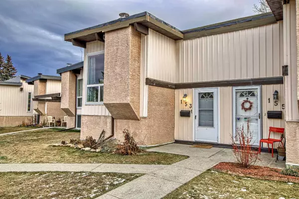 Calgary, AB T2V4E3,153 Oaktree LN SW