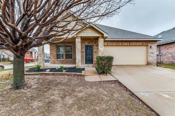 5832 Misty Breeze Drive, Fort Worth, TX 76179