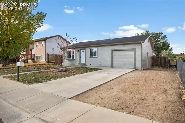 1960 Swearinger DR, Colorado Springs, CO 80906