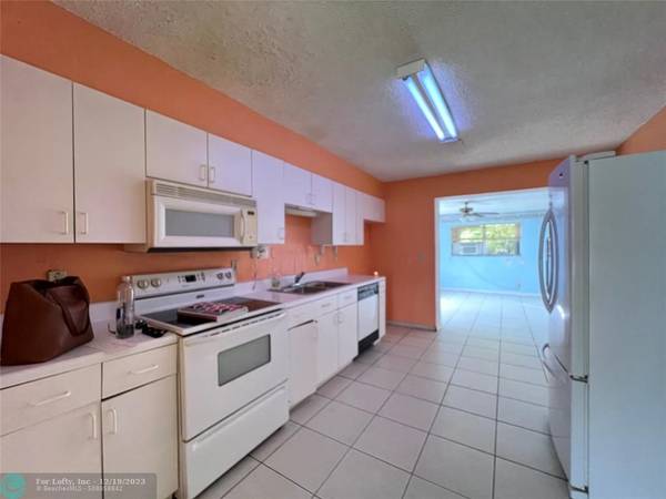 Dania Beach, FL 33314,4941 SW 44th Ave