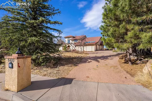 Colorado Springs, CO 80906,140 Salisbury CT