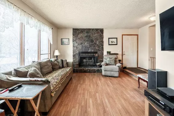 Airdrie, AB T4A 1X8,41 Mountain CIR SE