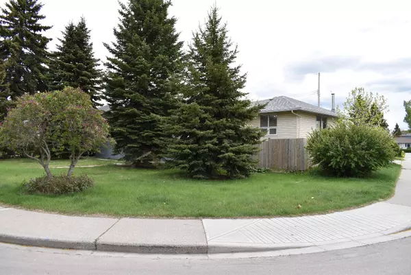 Calgary, AB T2E 5M9,1103 Rupert RD NE