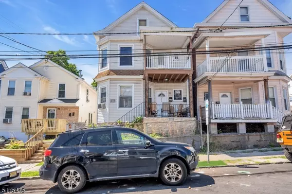 23 Barnert Pl, Paterson City, NJ 07522