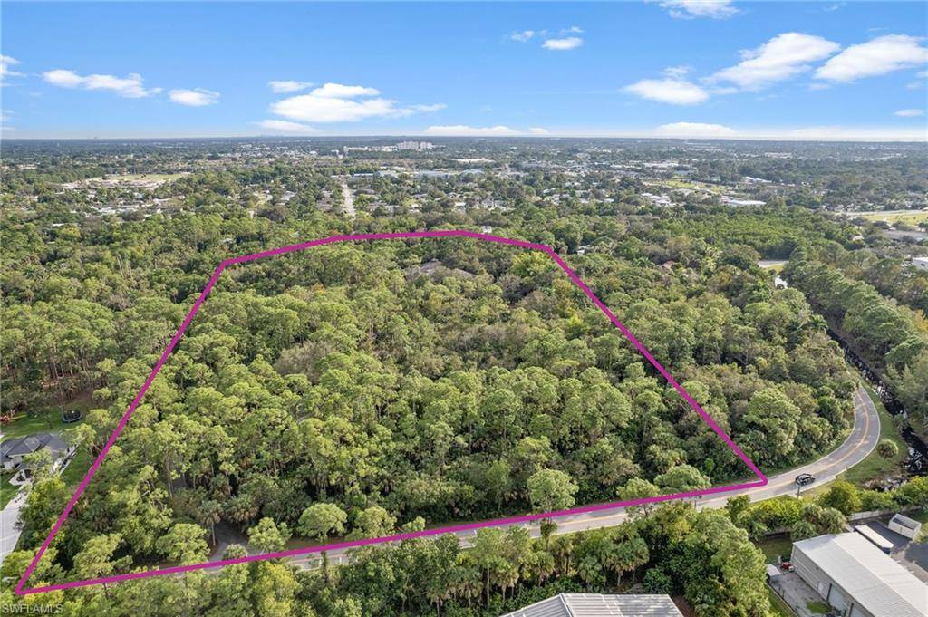 3720 Gail BLVD, Naples, FL 34104