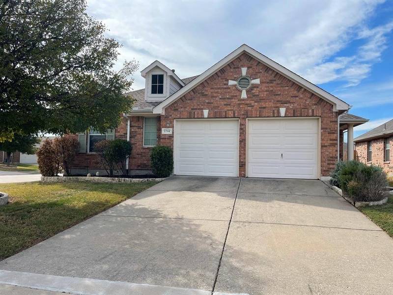 2701 Watercress Drive, Little Elm, TX 75068