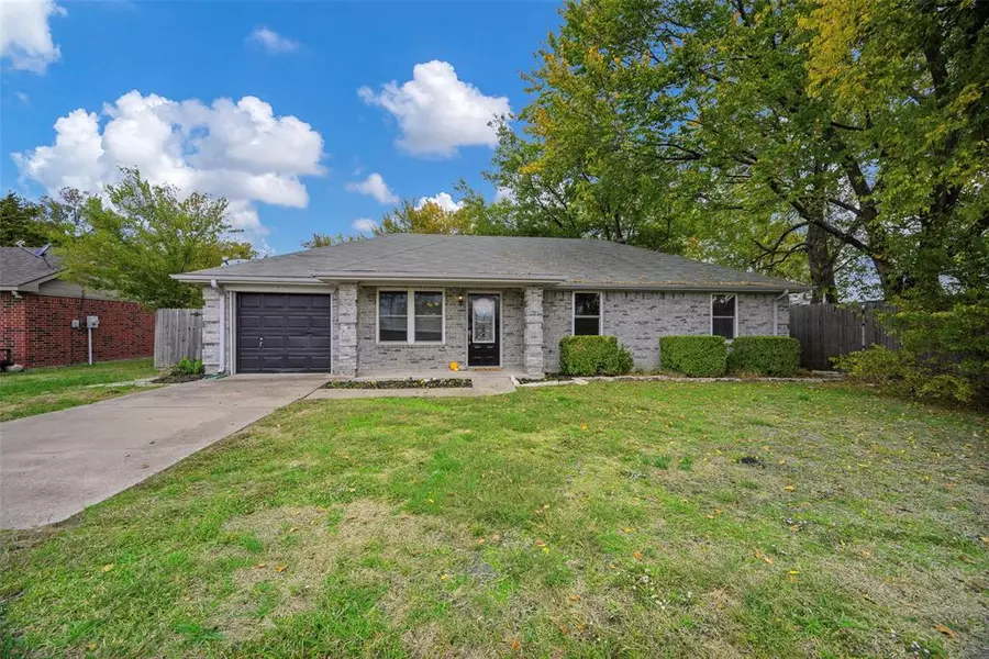 203 W Cherry Tree Lane, Fate, TX 75087