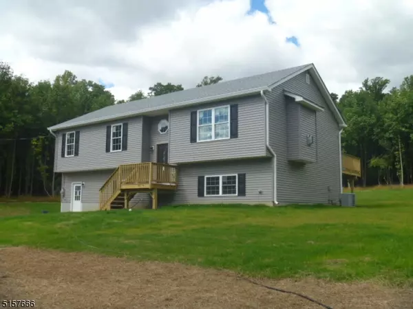 12 Cleveland Rd, Blairstown Twp., NJ 07832