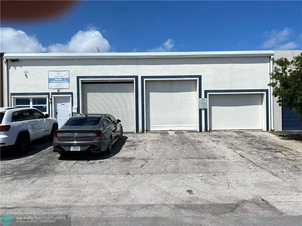 Pompano Beach, FL 33060,41 SW 5th St