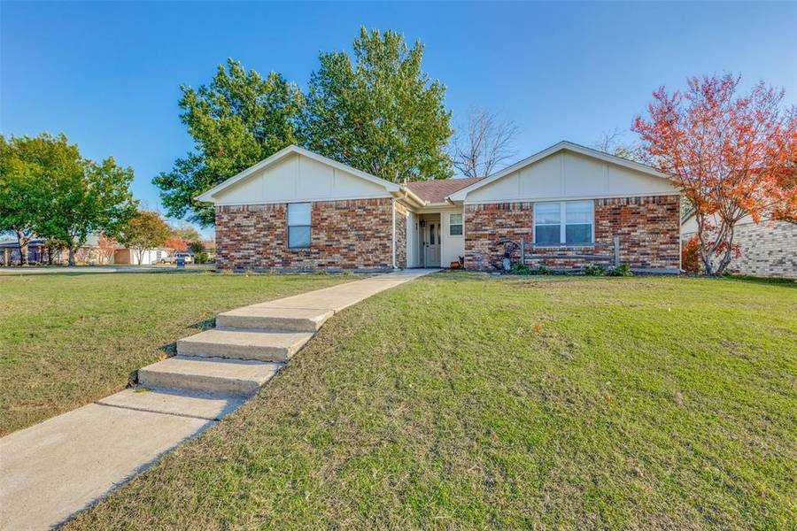 708 Prairie View Drive, Mansfield, TX 76063