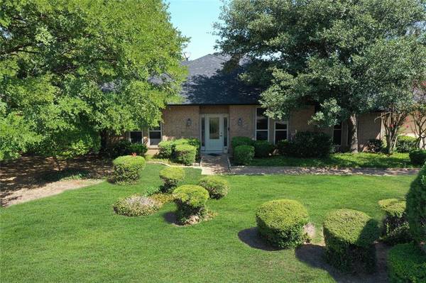 13 Riviera Court, Trophy Club, TX 76262