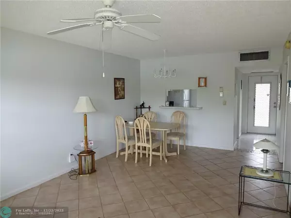 Lauderdale Lakes, FL 33319,5102 NW 36th St  #405