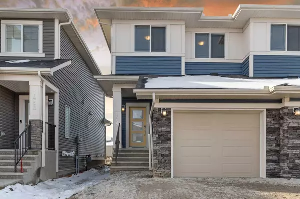 Airdrie, AB T4B 5K2,1457 Bayview PT SW