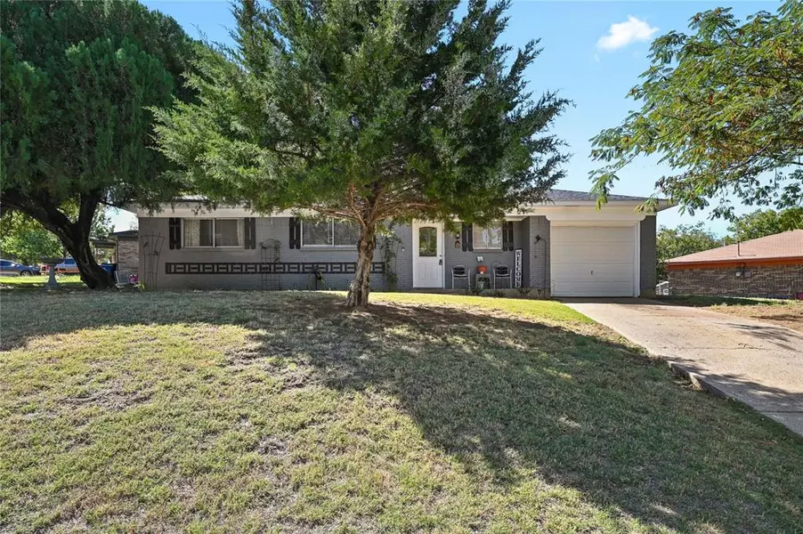 1211 Carla Street, Denison, TX 75020