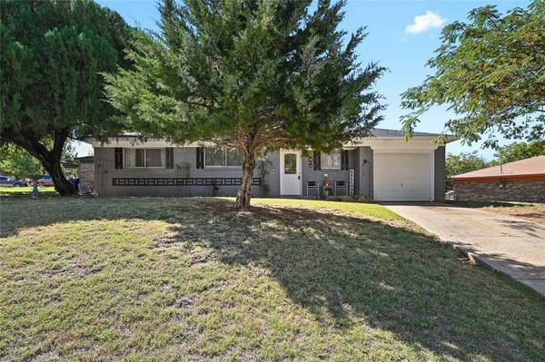 1211 Carla Street,  Denison,  TX 75020