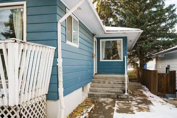 Calgary, AB T2M 3R7,2721 16A ST NW