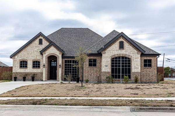 100 S Meadow Drive, Ferris, TX 75125