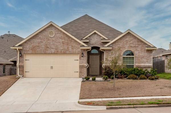 219 Jennie Marie Circle, Ferris, TX 75125