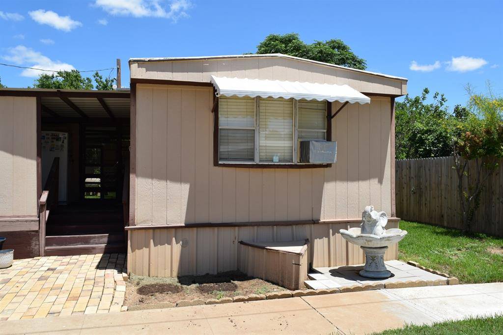 Coleman, TX 76834,311 SAN SABA Street