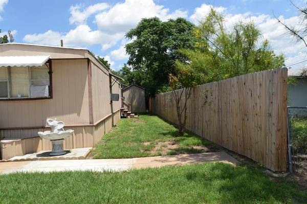 Coleman, TX 76834,311 SAN SABA Street