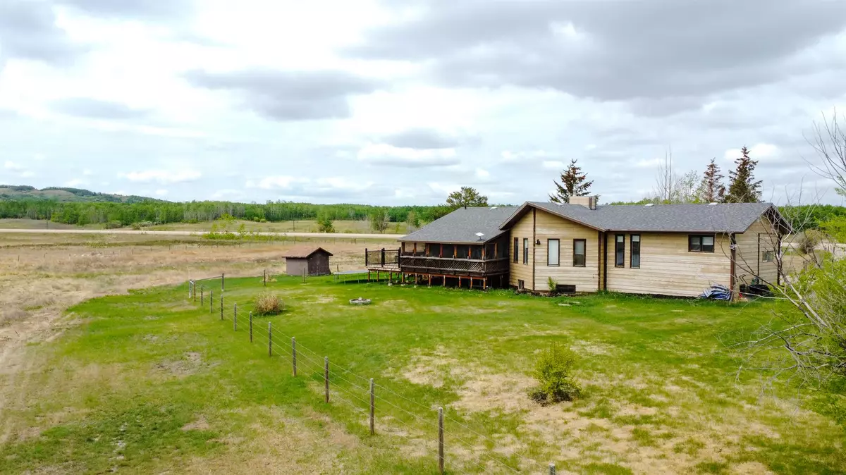 Tulliby Lake, AB T0A 3K0,13041 Hwy 641