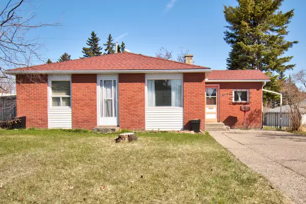 Calgary, AB T3B 1Y2,7724 46 AVE NW