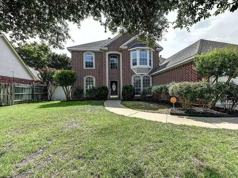 6411 Creekbend Court, Arlington, TX 76001