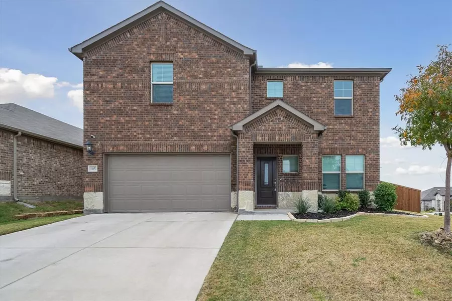 10653 High Ridge Lane, Fort Worth, TX 76108