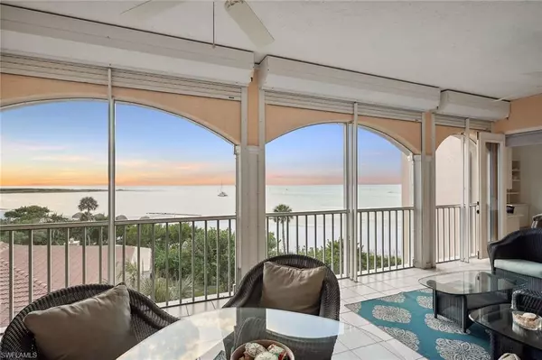 3000 Royal Marco WAY #3-416, Marco Island, FL 34145