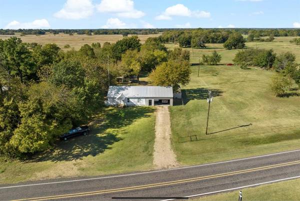 20459 Farm Road 79, Sumner, TX 75486