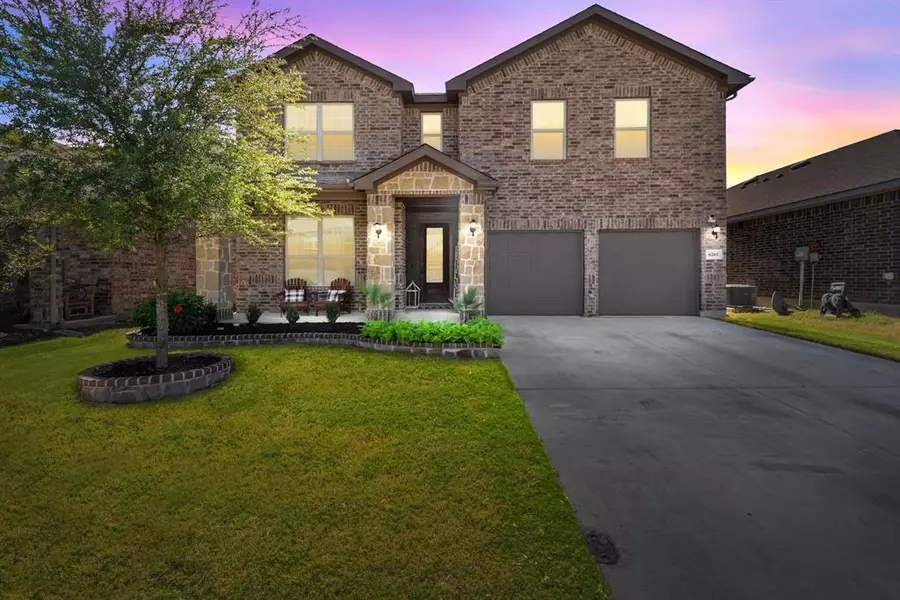 6261 Topsail Drive, Fort Worth, TX 76179