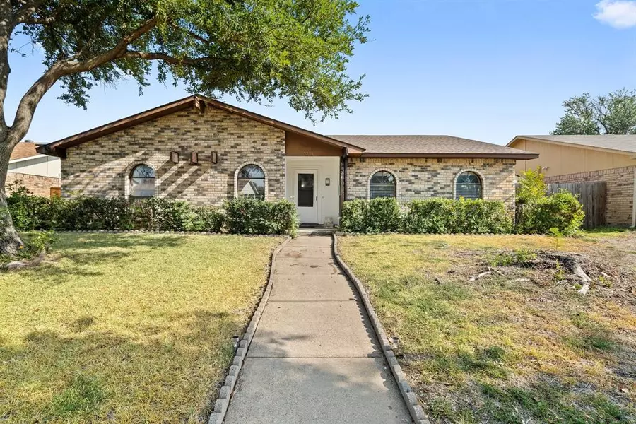 3304 Sam Rayburn Run, Carrollton, TX 75007