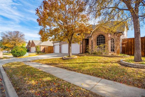 7816 Harvest Hill Road, North Richland Hills, TX 76182