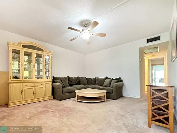 1042 Ventnor O  #1042, Deerfield Beach, FL 33442