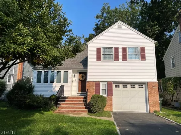 17 Watson Rd, Fanwood Boro, NJ 07023