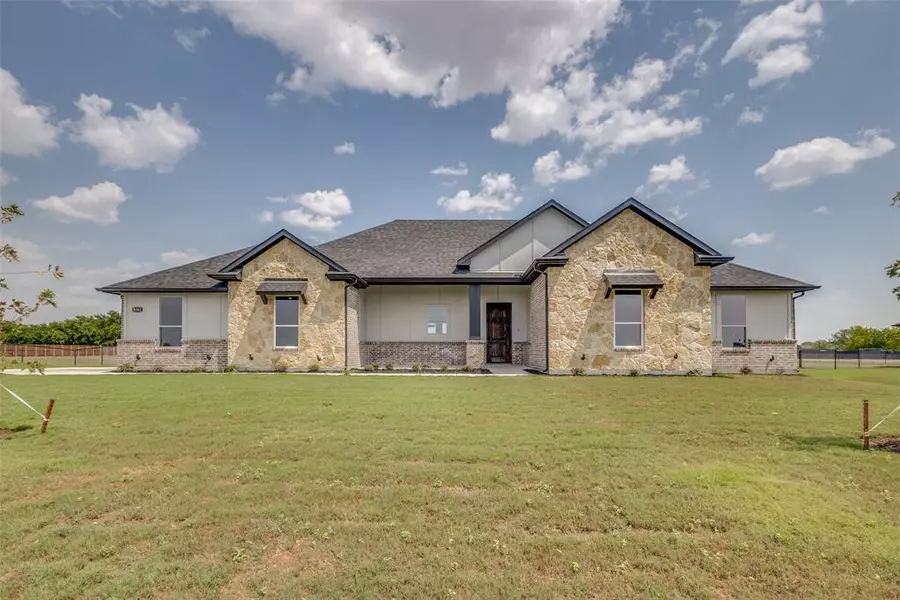 8561 Kassandra Drive, Krum, TX 76249