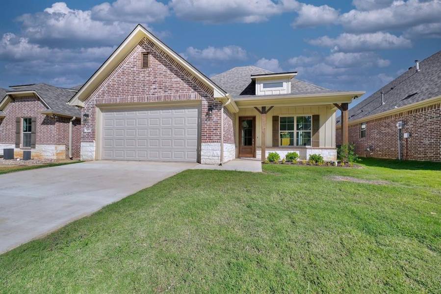 471 Preston Ridge Drive, Tyler, TX 75703