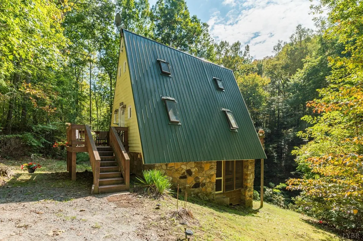 Big Island, VA 24526,3284 Waugh Switch RD