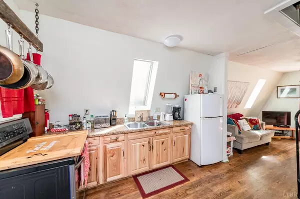 Big Island, VA 24526,3284 Waugh Switch RD