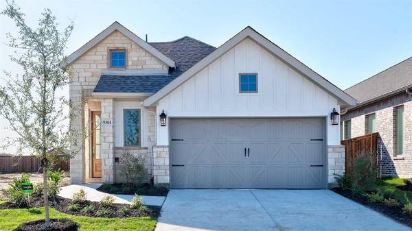 9304 Winding Creek Drive, Oak Point, TX 75068