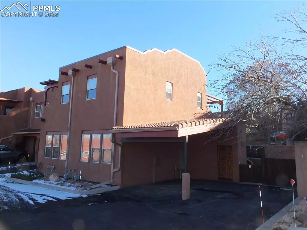 Manitou Springs, CO 80829,7 Taos PL